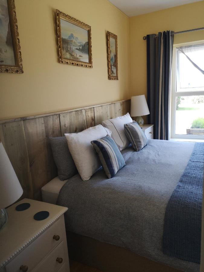 شقة Beautiful One Bed With Stunning Sea View واتيرفورد المظهر الخارجي الصورة